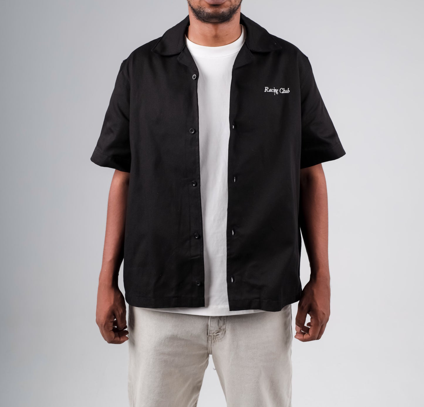 Boxy fit short sleeve shirt with back stitching speed