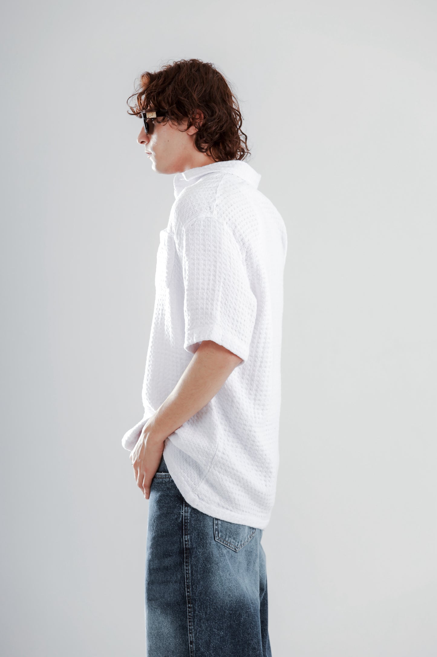 Textured short sleeve knitted shirt