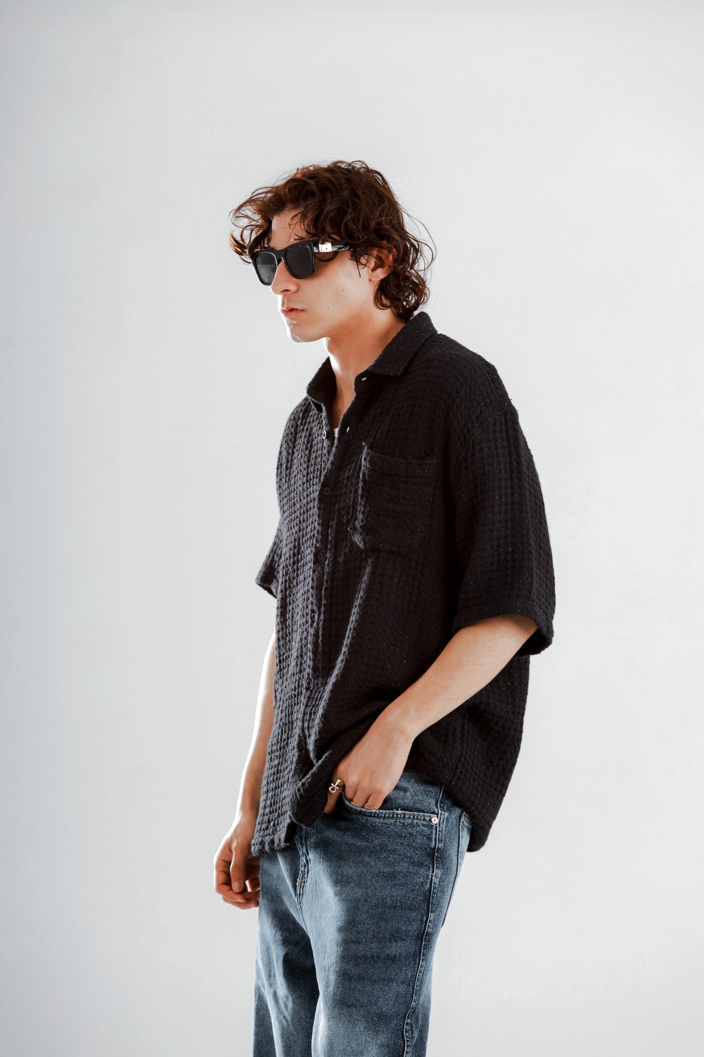 Textured short sleeve knitted shirt