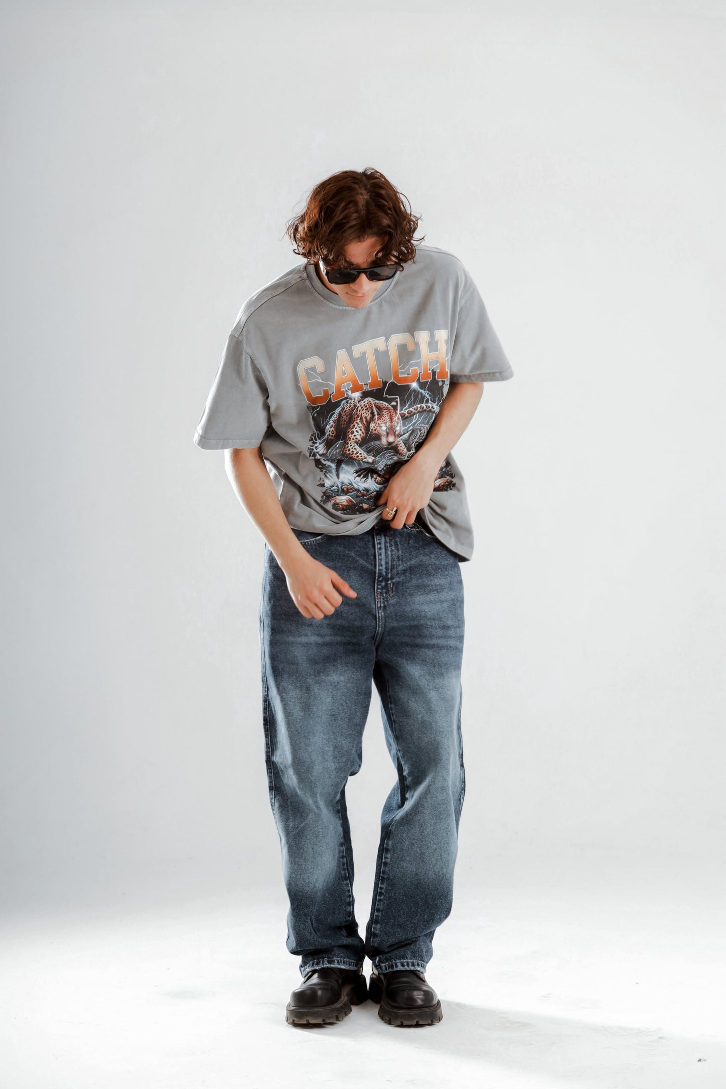 Washed tshirt with front tiger print