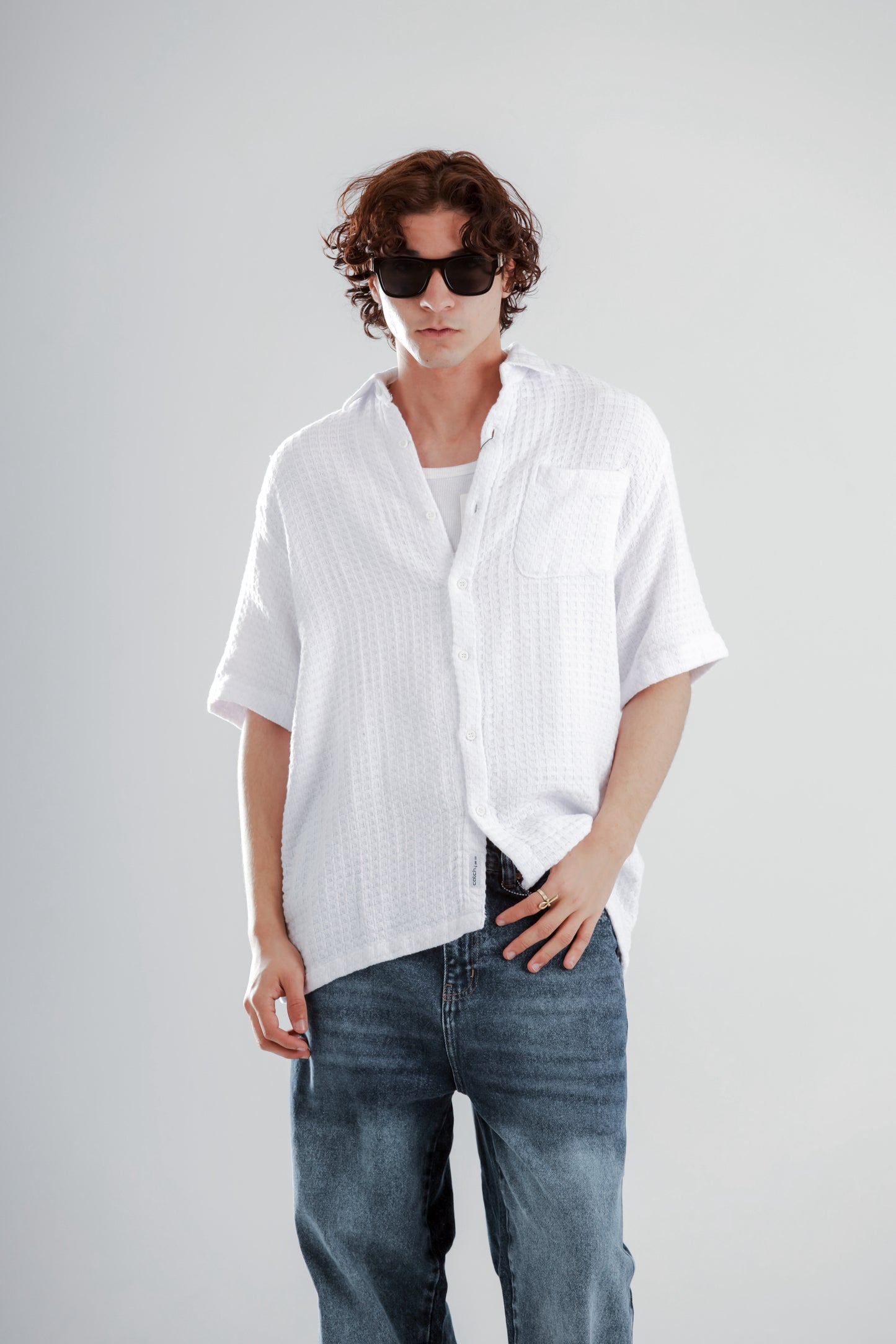 Textured short sleeve knitted shirt