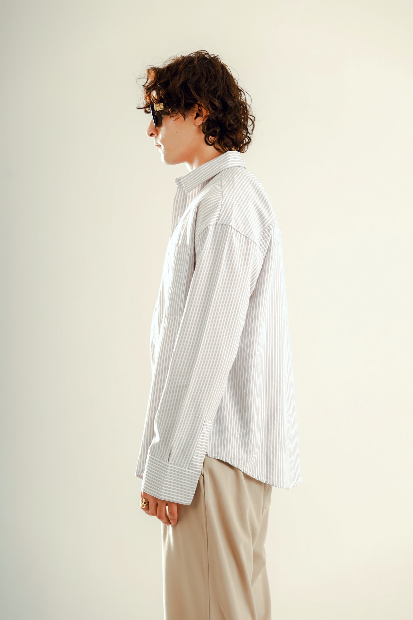 Lose fit long sleeve striped shirt