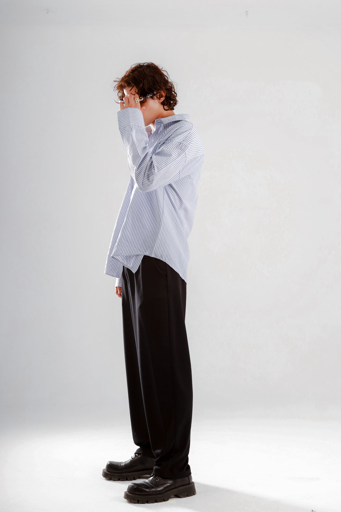 Lose fit long sleeve striped shirt