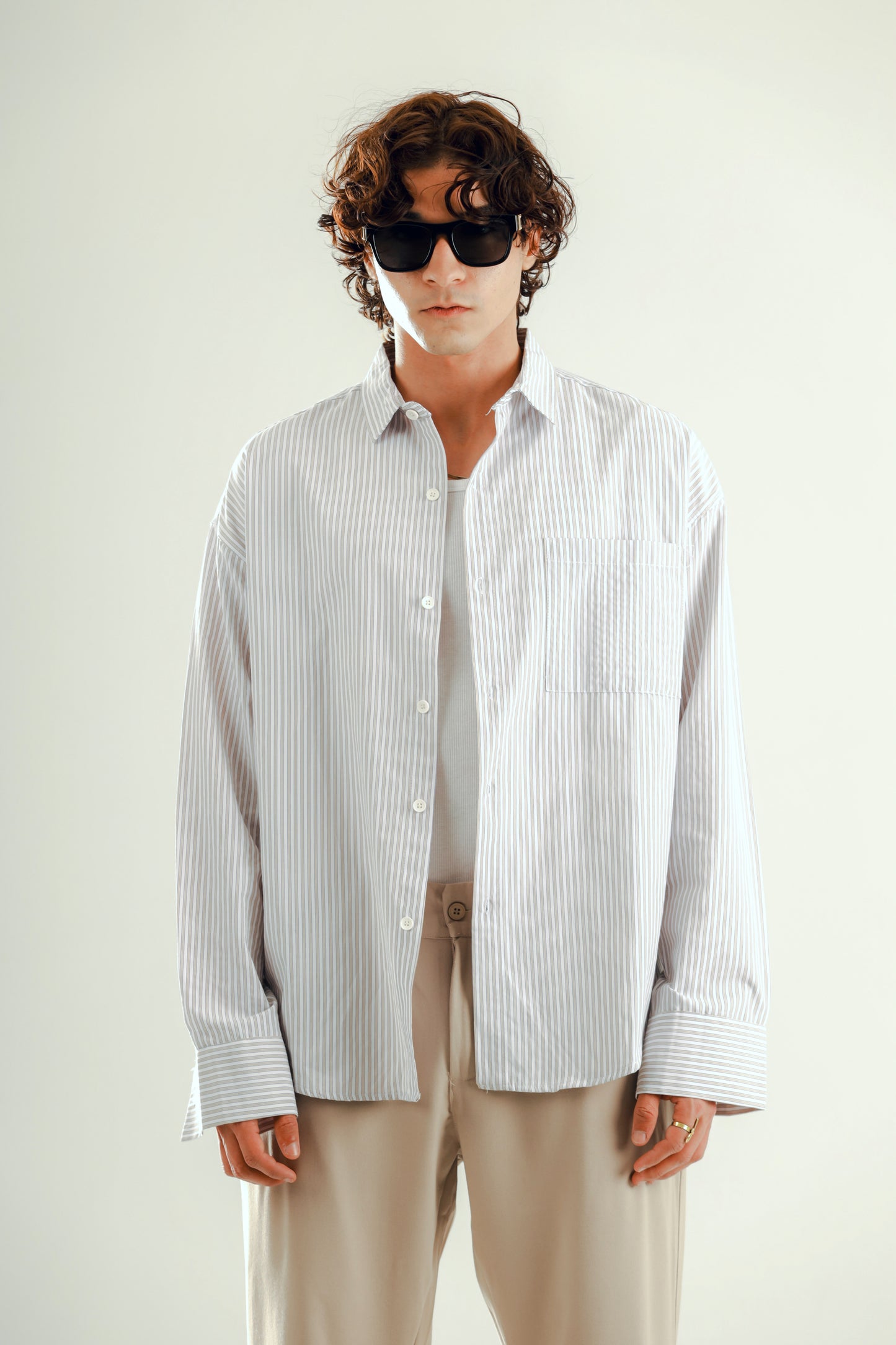 Lose fit long sleeve striped shirt