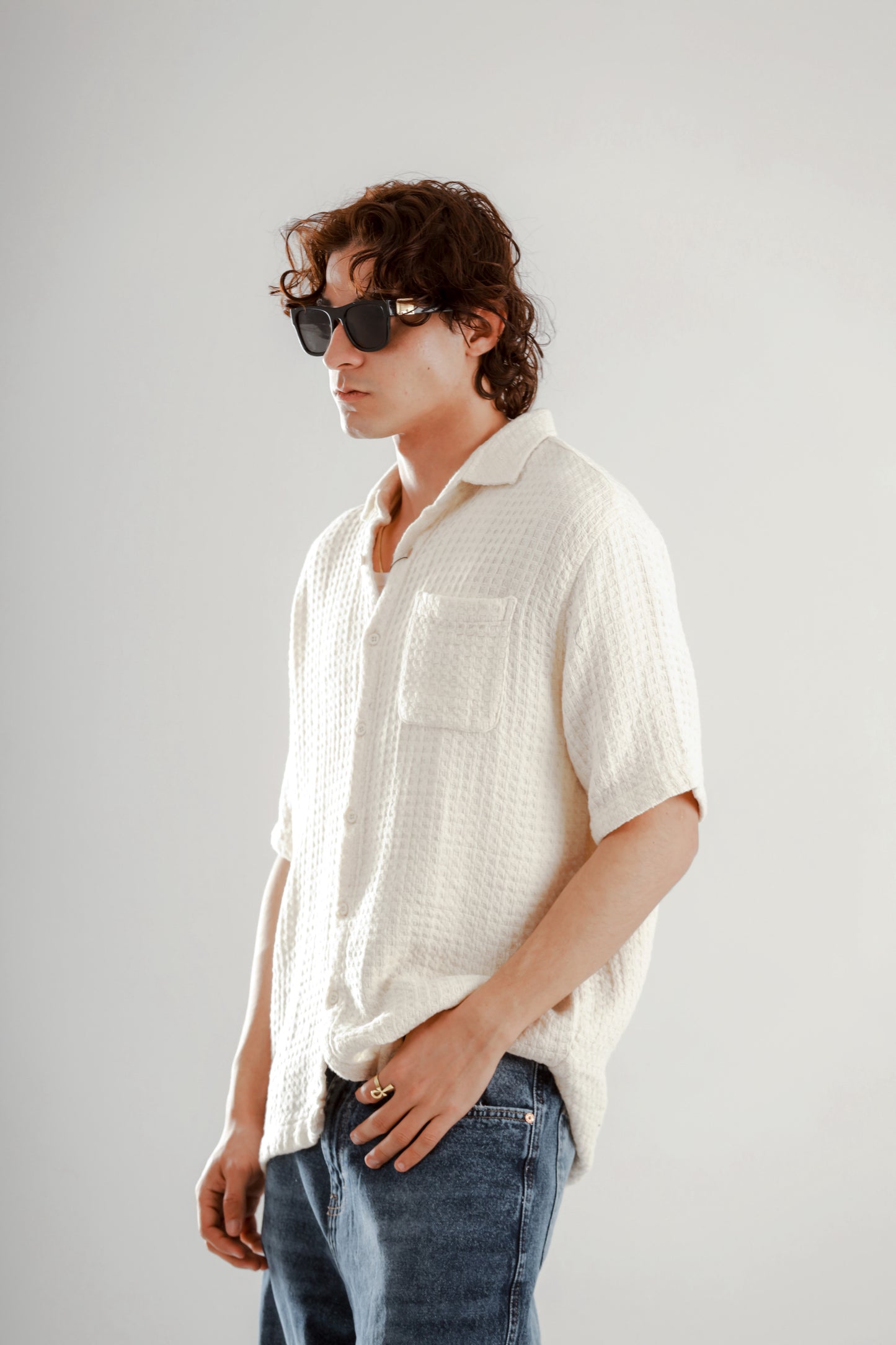 Textured short sleeve knitted shirt