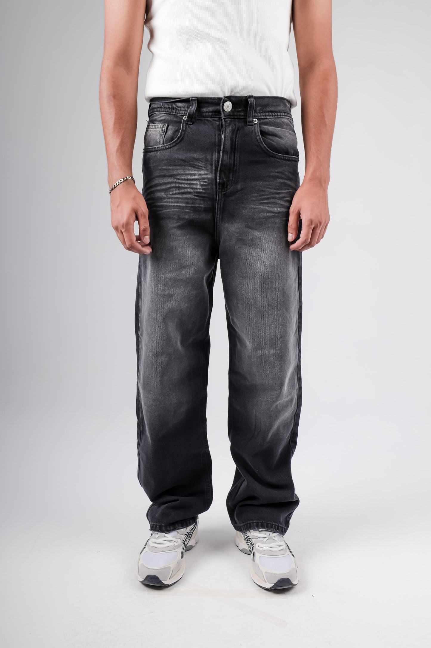 Baggy jeans in black faded washed