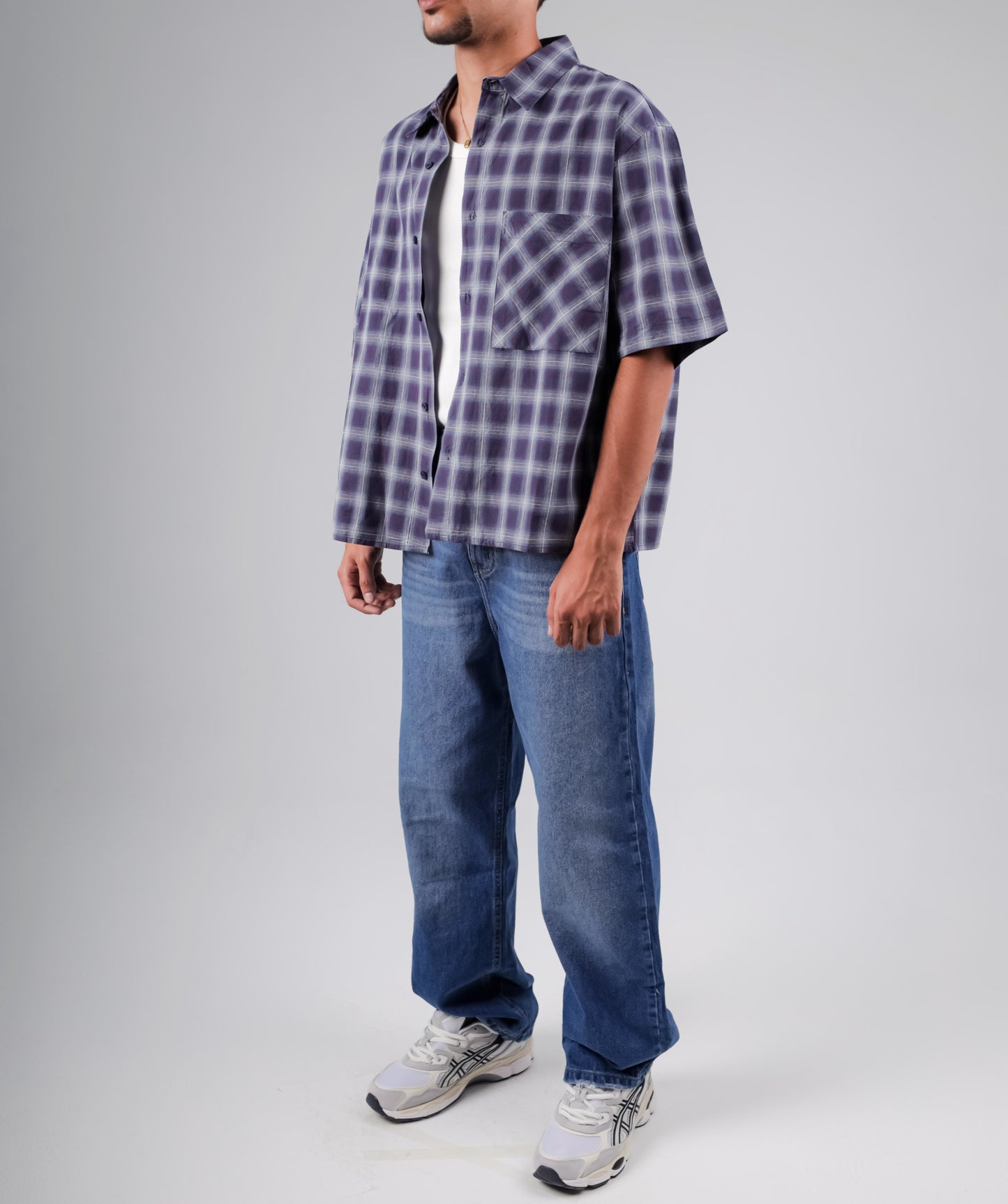 Check boxy fit short sleeve shirt with back printed in navy blues