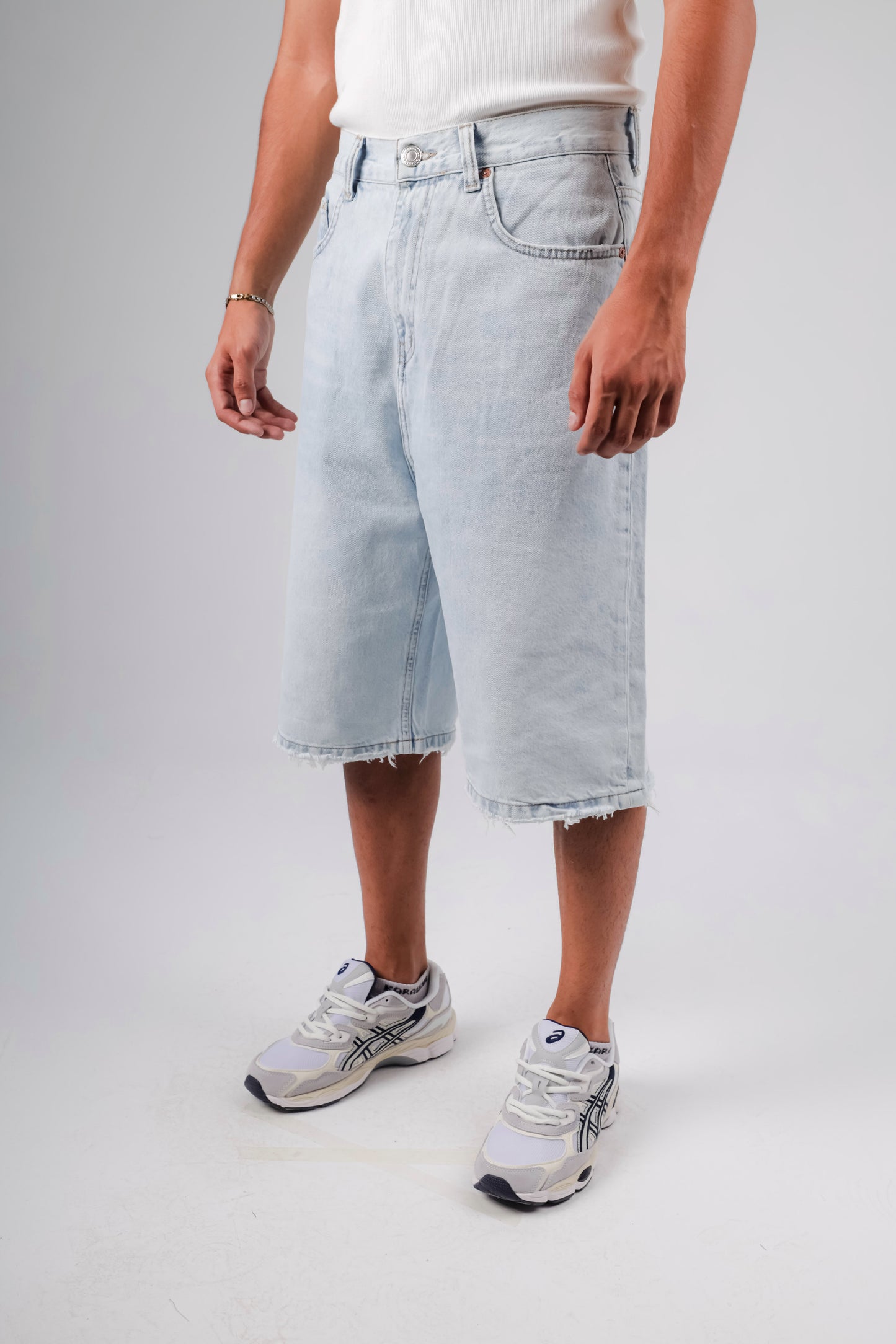Baggy denim short in light washed
