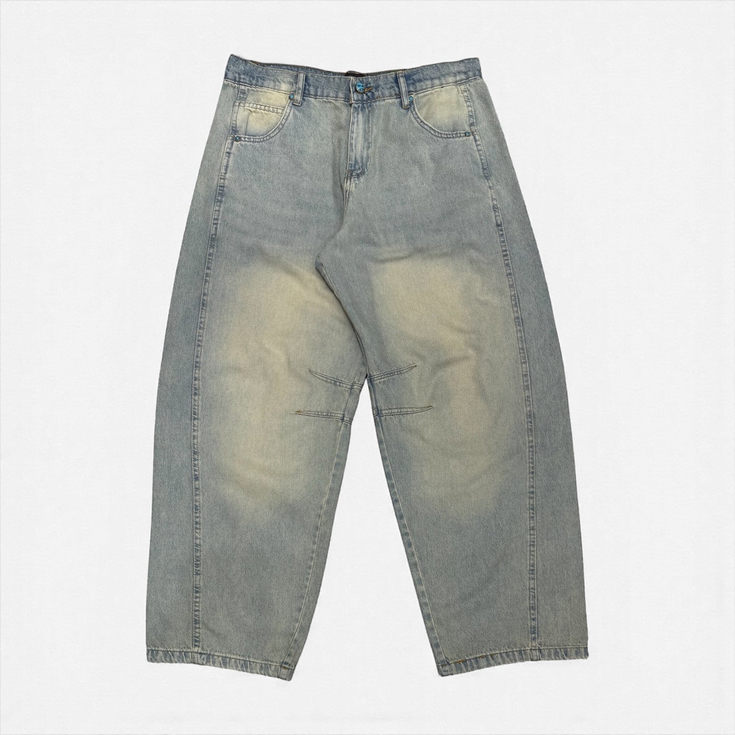 Balloon jeans in light blue with yellow tint