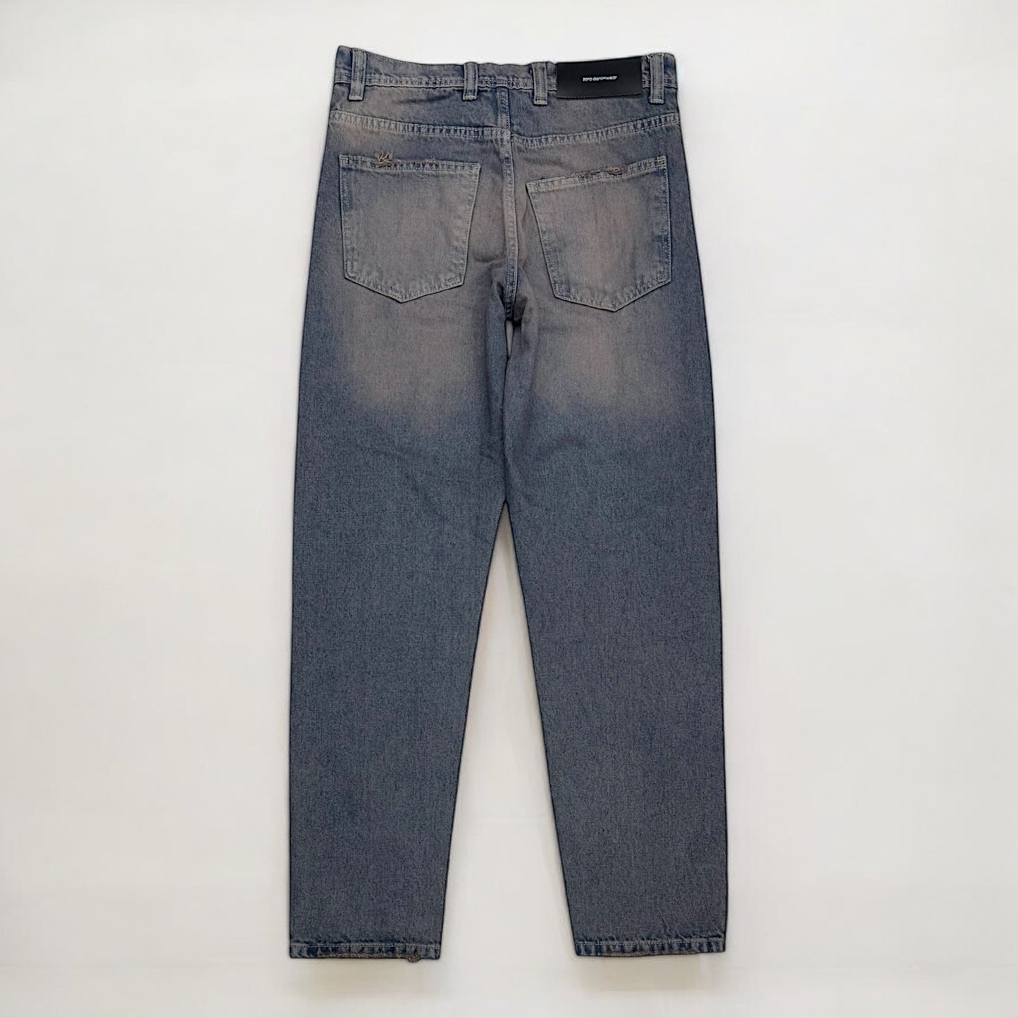Relaxed fit jeans in darck blue washed with purple tint
