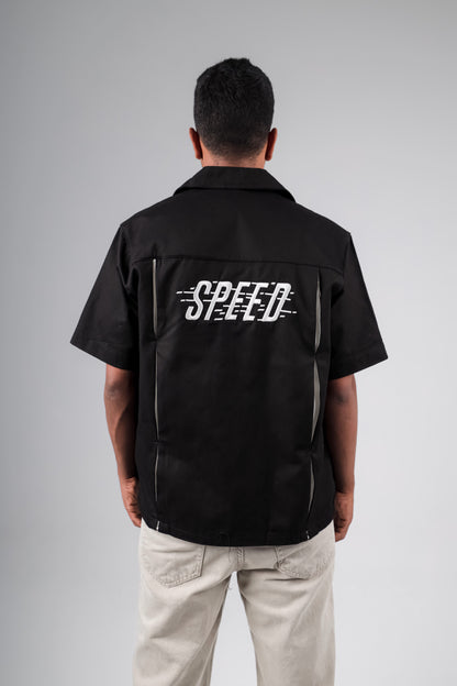 Boxy fit short sleeve shirt with back stitching speed
