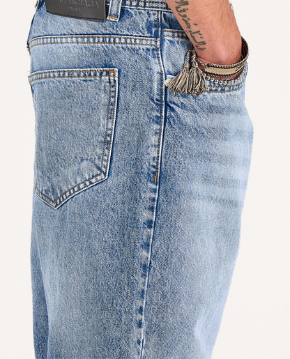 Baggy jeans in mid blue stone washed