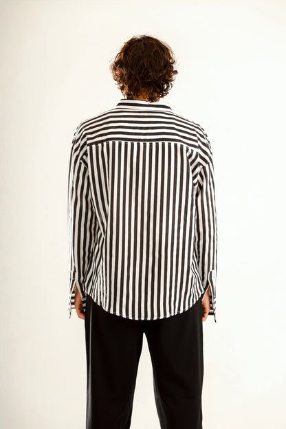 Lose fit long sleeve wide striped shirt