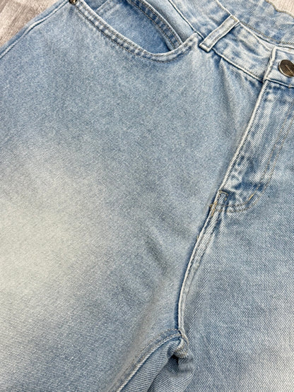 Baggy denim short in light blue stone washed
