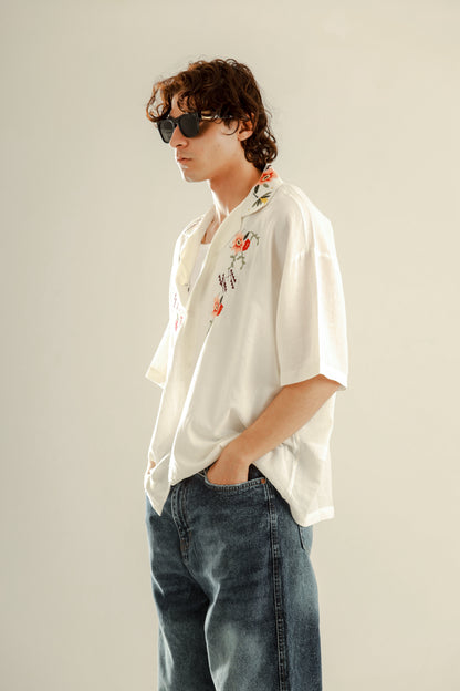 Linen shirt with flowers stitching