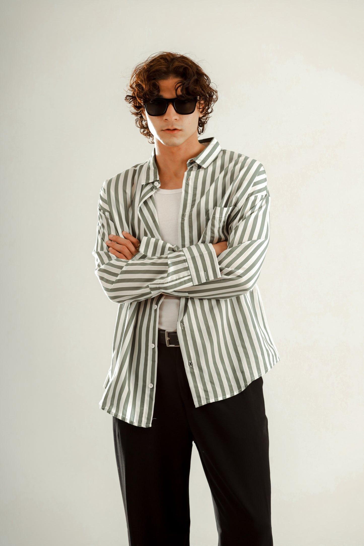 Lose fit long sleeve wide striped shirt