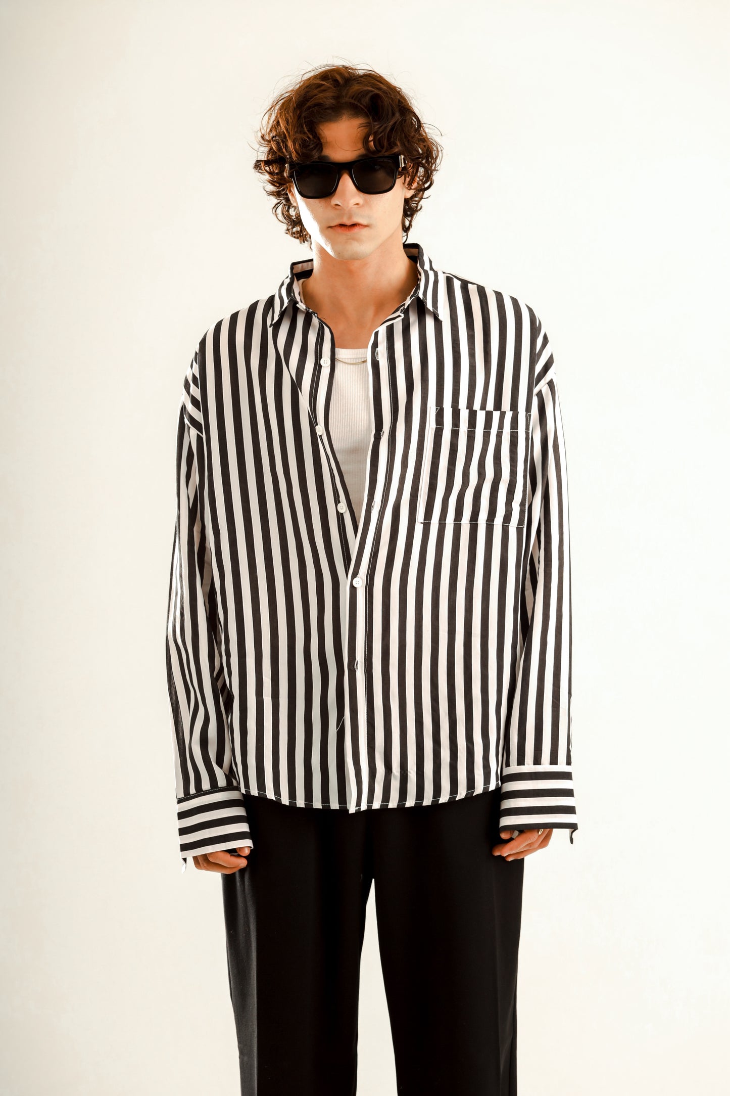 Lose fit long sleeve wide striped shirt