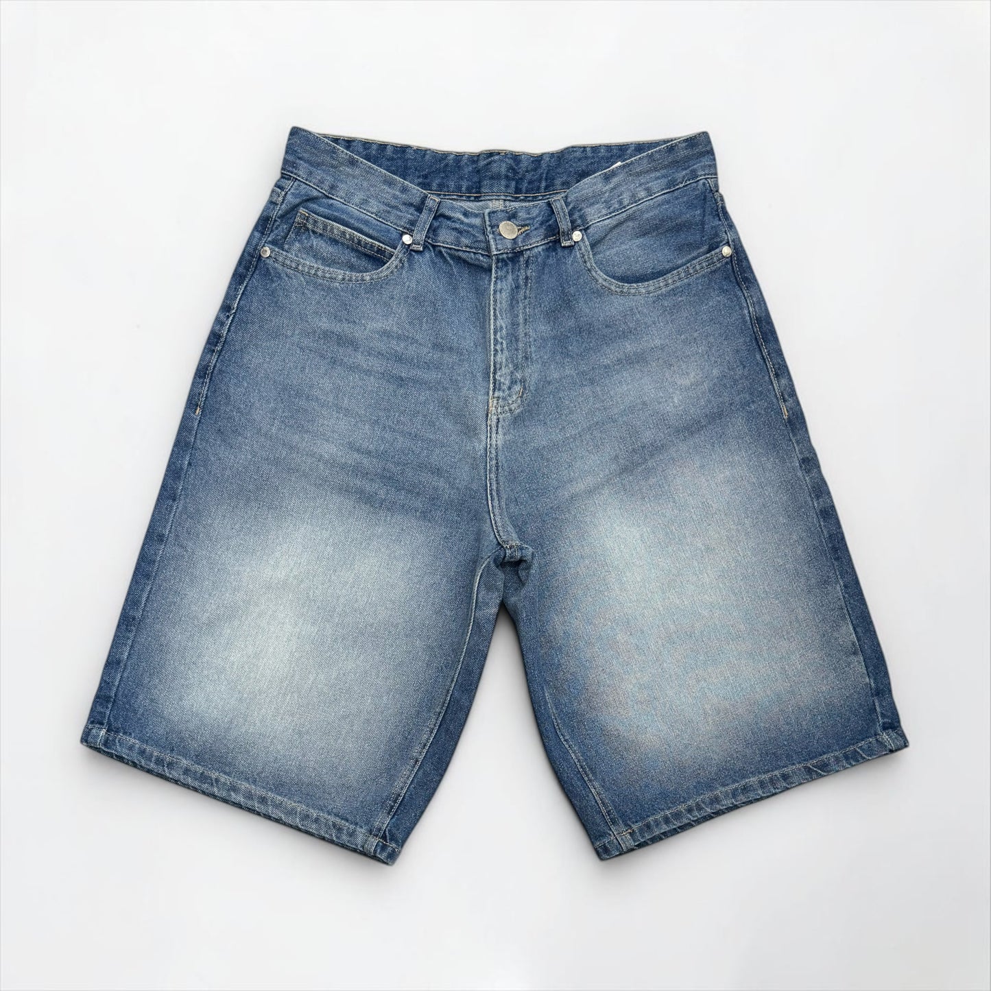 Baggy denim short in mid blue stone washed