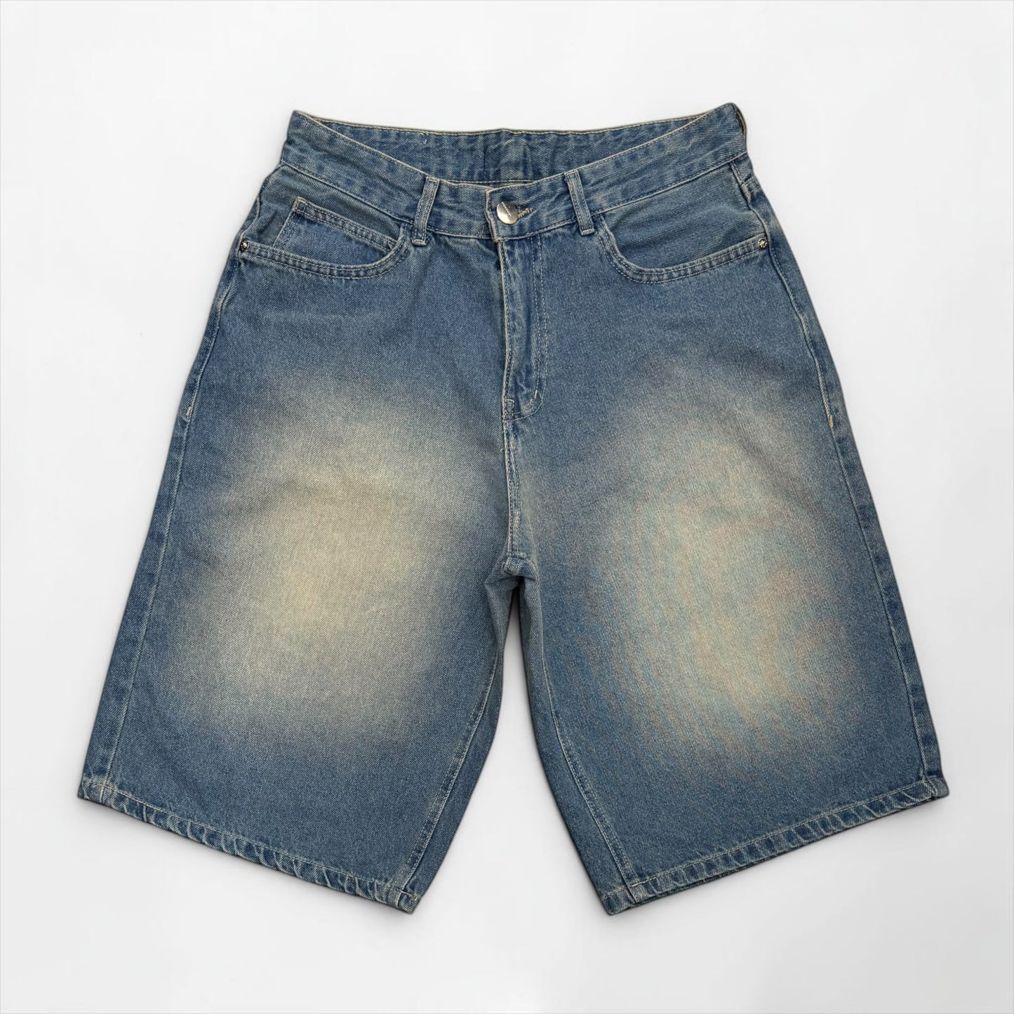 Baggy denim short in mid blue vintage wash