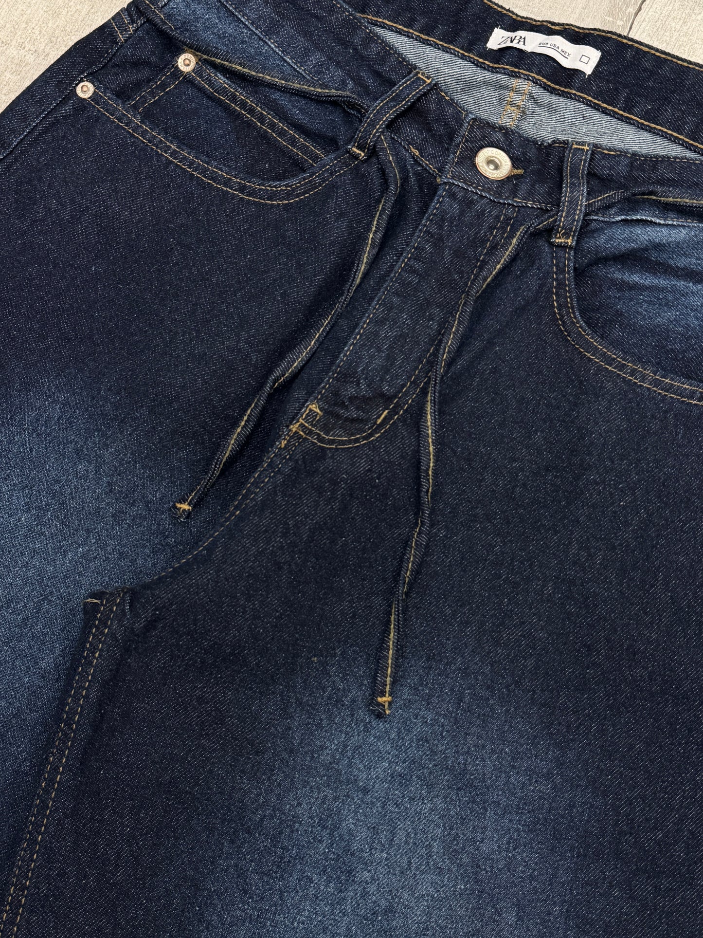 Balloon jeans in dark blue washed