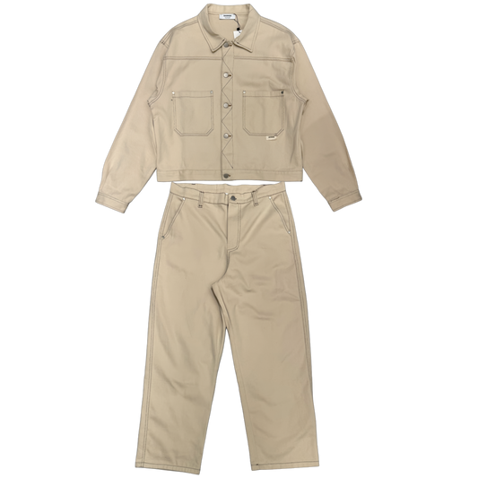 Match set cropped jacket + baggy jeans