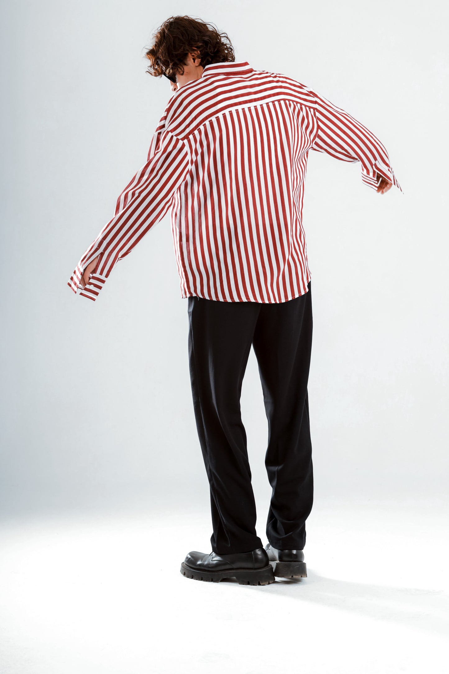 Lose fit long sleeve wide striped shirt