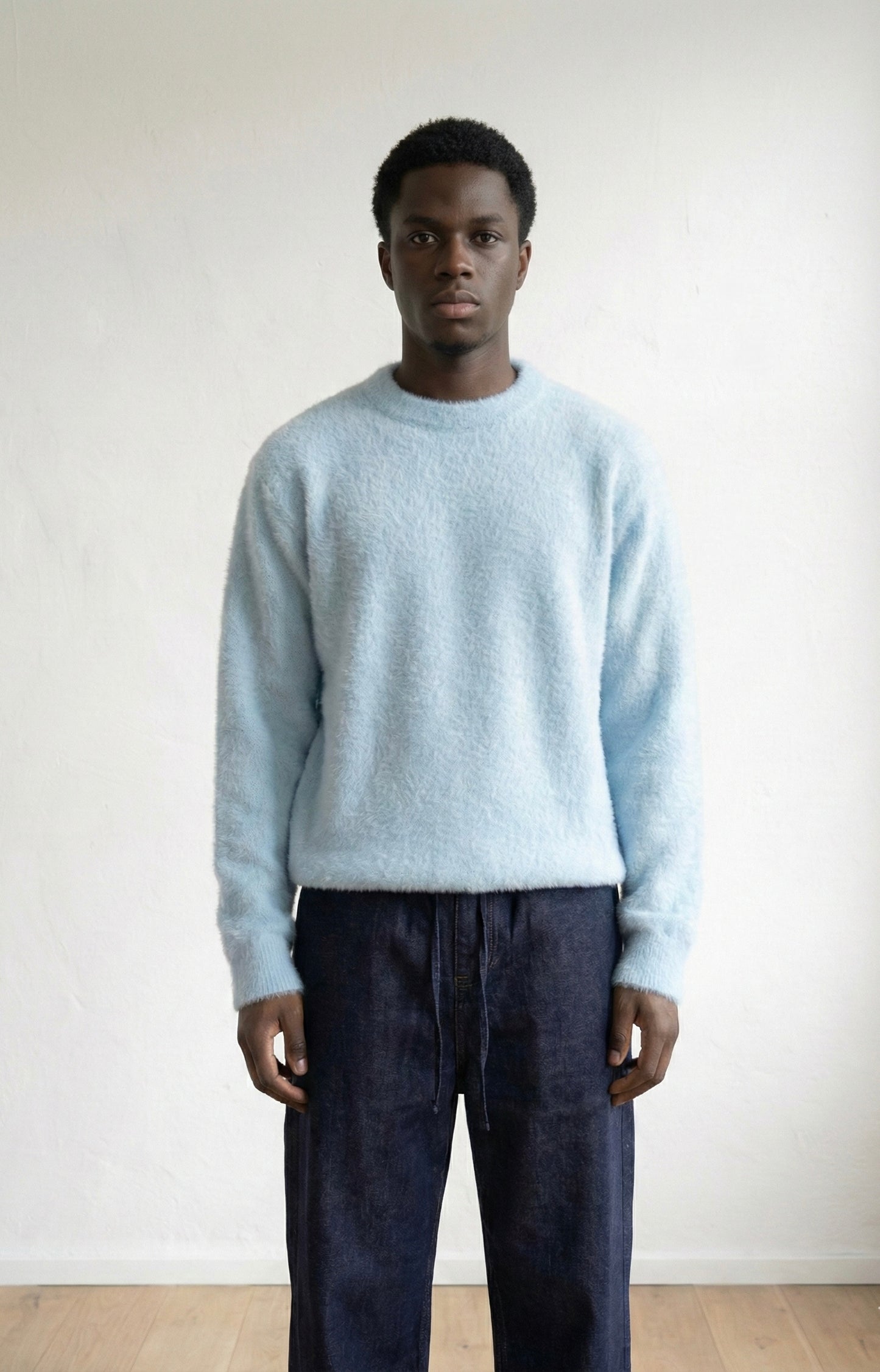 Crew neck Short mohair knitted sweater in sky blue