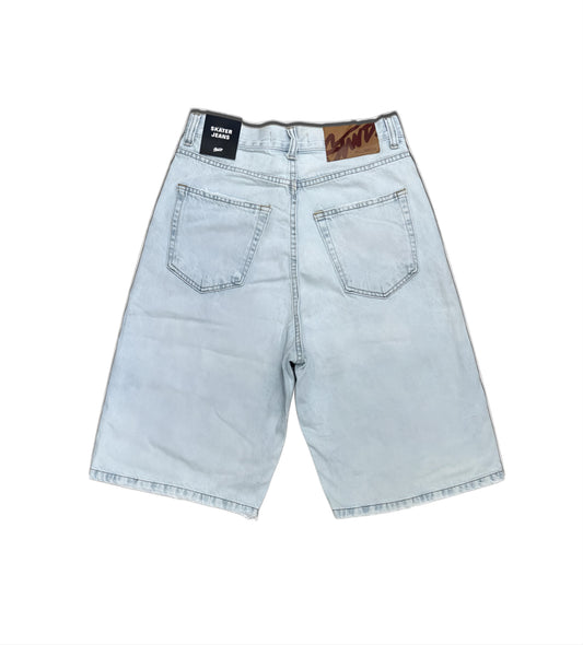 Baggy denim short in light washed