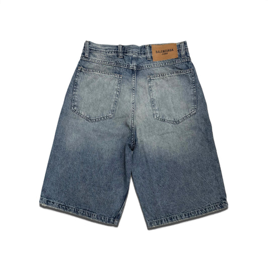 Baggy denim short in mid blue washed