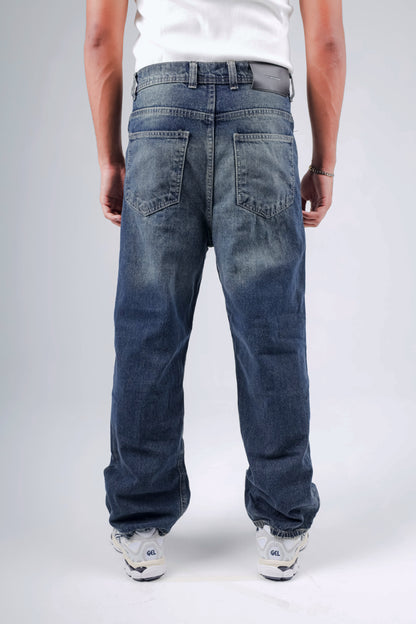 Baggy jeans in dark blue washed with green shades
