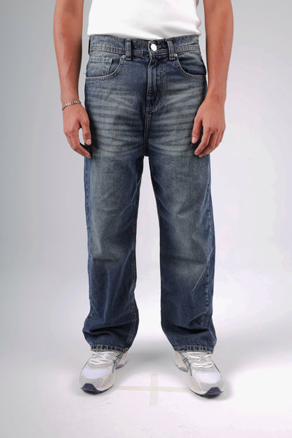 Baggy jeans in dark blue washed with green shades