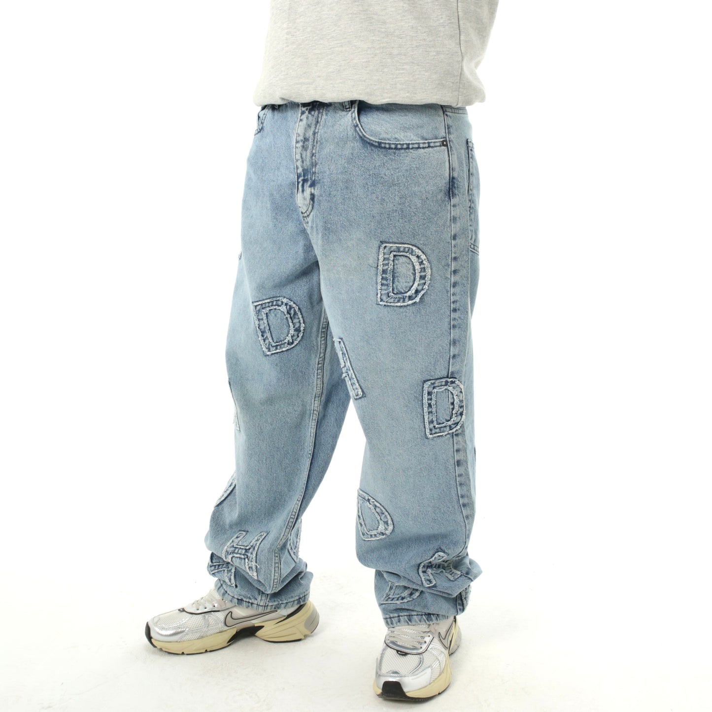 Baggy fit jeans with letters stitching