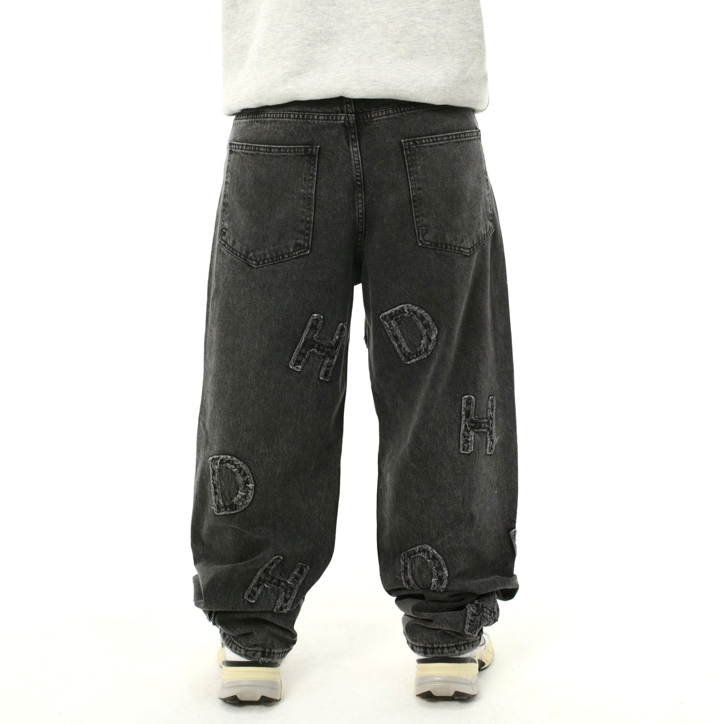 Baggy fit jeans with letters stitching
