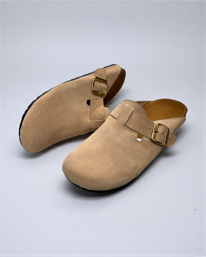 Suede clogs