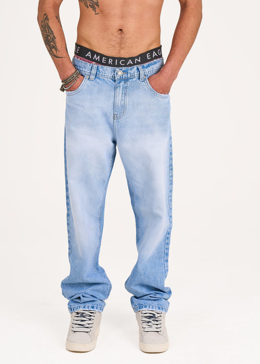 Baggy jeans in light blue with light washed