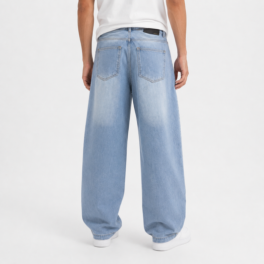 Balloon jeans in light blue washed