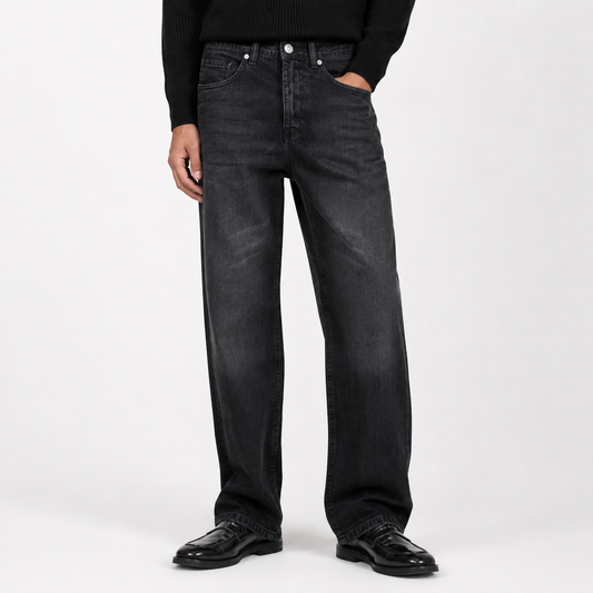 Vintage Straight Fit black washed