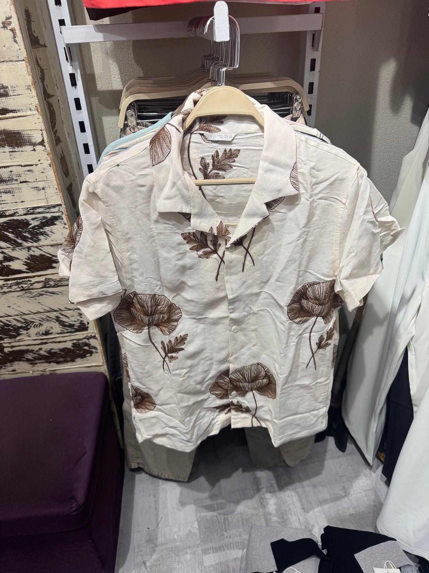 Linen resort shirt