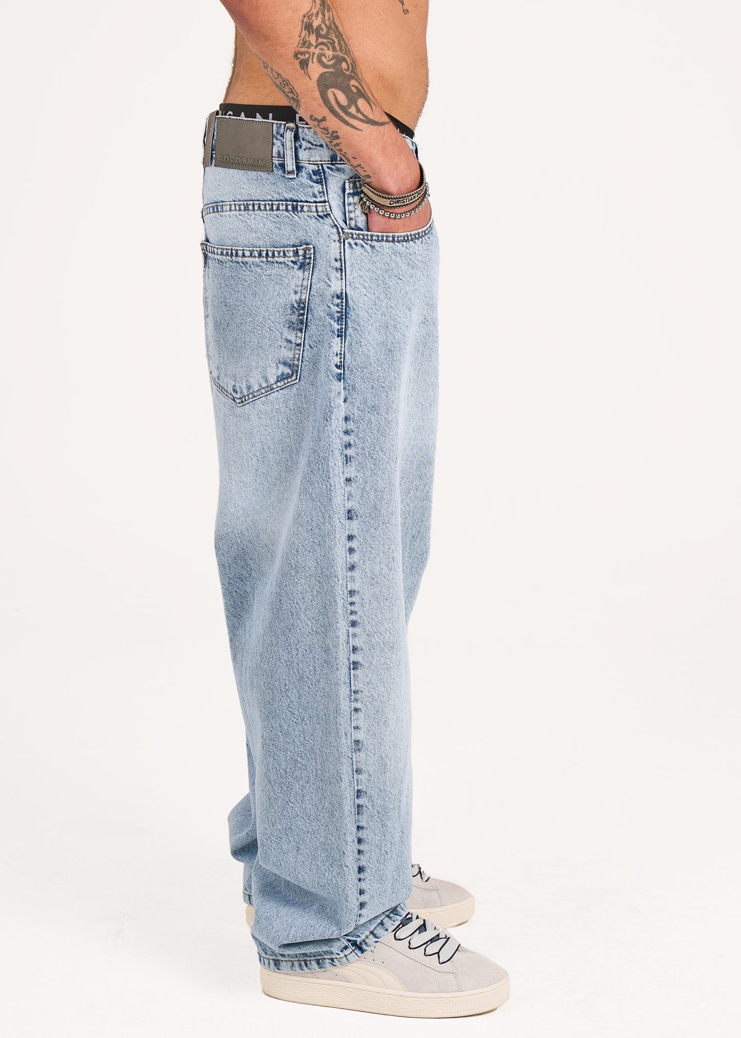 Baggy jeans in stone mid blue washed