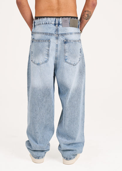 Baggy jeans in stone mid blue washed