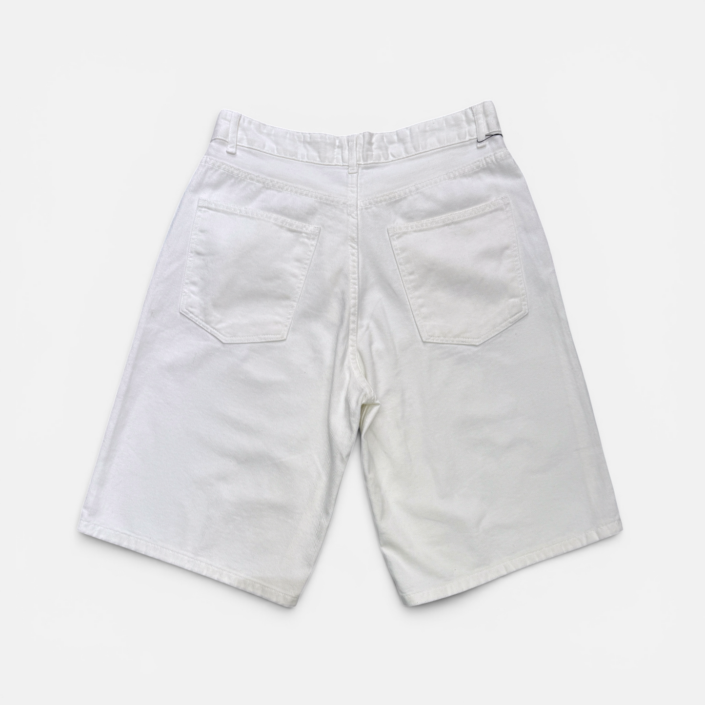 Baggy denim short in white