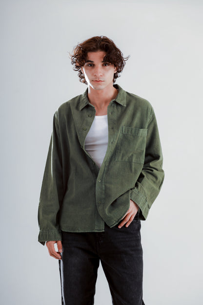 Washed long sleeve shirt with pocket