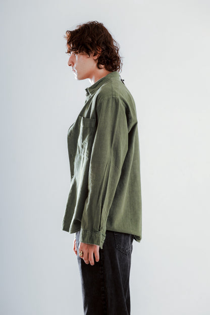 Washed long sleeve shirt with pocket