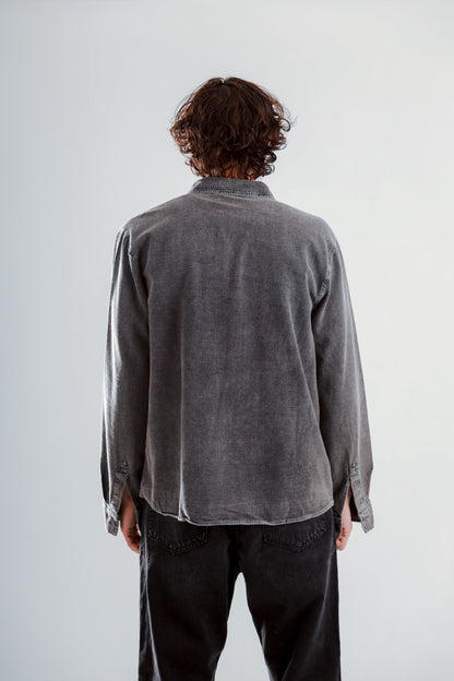 Washed long sleeve shirt with pocket